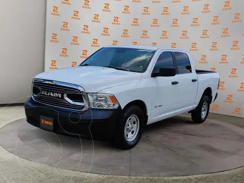 RAM 1500 SLT 1500 Crew Cab Trabajo 3.6L Aut 8 vel 4x2 usado (2020) color Blanco financiado en mensualidades(enganche $120,145 mensualidades desde $9,191)