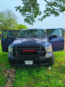 RAM 1500 SLT 1500 Crew Cab Trabajo 3.6L Aut 8 vel 4x4 usado (2021) color Azul precio $550,000