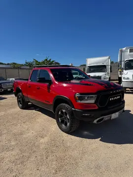RAM 1500 SLT 1500 Trabajo 3.6L Aut 4x4 usado (2019) color Rojo precio $675,000