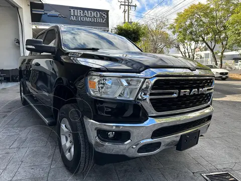 RAM 1500 Mild Hybrid Bighorn usado (2022) color Negro precio $829,900