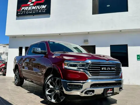 RAM 1500 Longhorn 4x4 5.7L usado (2023) color Rojo Cerezo precio $1,378,000