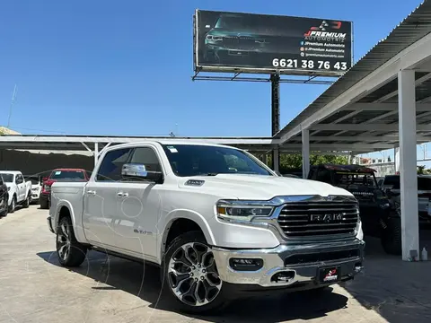 RAM 1500 Longhorn 4x4 5.7L usado (2021) color Blanco precio $968,000