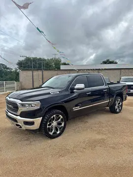 RAM 1500 Hemi Sport 5.7L 4x2 usado (2019) color Negro precio $685,000