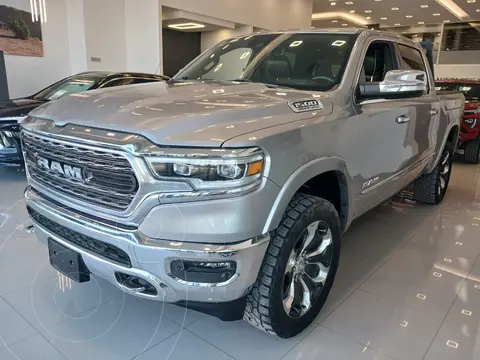 RAM 1500 Mild Hybrid Limited usado (2021) color plateado precio $950,000