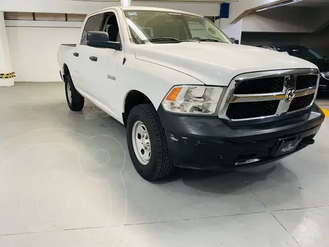RAM 1500 SLT 1500 Crew Cab Trabajo 3.6L Aut 8 vel 4x4 usado (2017) color Blanco precio $489,000