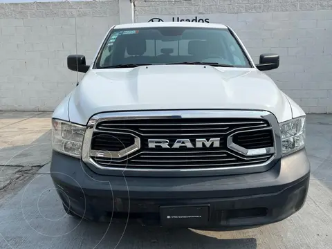 RAM 1500 SLT 1500 Crew Cab Trabajo 3.6L Aut 8 vel 4x2 usado (2020) color Blanco precio $492,372