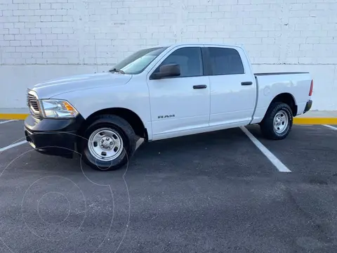 RAM 1500 SLT 1500 Crew Cab Trabajo 3.6L Aut 8 vel 4x2 usado (2020) color Blanco financiado en mensualidades(enganche $88,000 mensualidades desde $10,704)