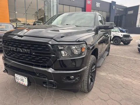 RAM 1500 Mild Hybrid Bighorn V6 usado (2023) color Negro financiado en mensualidades(enganche $213,750 mensualidades desde $13,000)