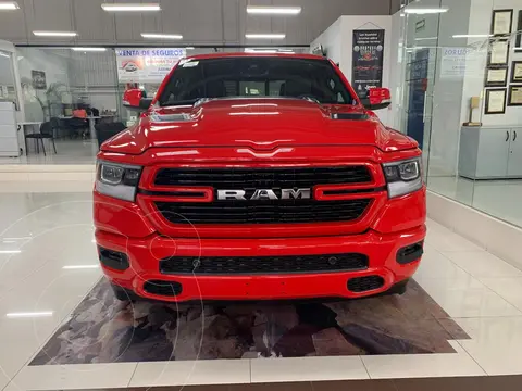 RAM 1500 Laramie Sport nuevo color Rojo precio $1,440,900