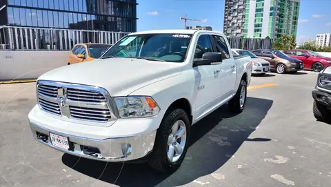 RAM 1500 Elija una version usado (2017) color Blanco precio $565,000