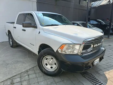 RAM 1500 SLT 1500 Crew Cab Trabajo 5.7L Aut 6 vel 4x4 usado (2020) color Blanco precio $330,000