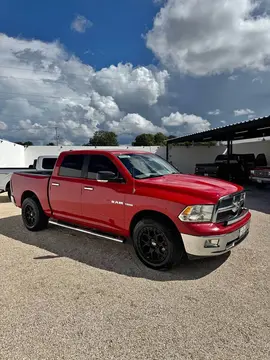 RAM 1500 Laramie Crew Cab 5.7L 4x2 usado (2010) color Rojo precio $270,000