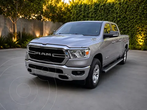RAM 1500 Mild Hybrid Bighorn usado (2022) color Plata precio $590,000