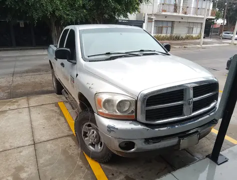 RAM 2500 SLT 2500 Trabajo 5.7L Aut 4x4 usado (2006) color Gris precio $260,000