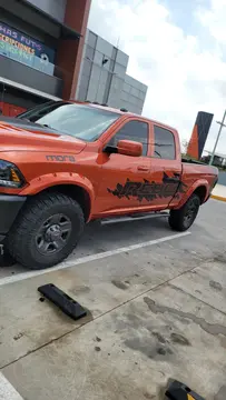 RAM 2500 SLT 2500 Trabajo 5.7L Aut 4x4 usado (2017) color Naranja precio $320,000