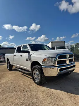 RAM 2500 SLT 2500 Trabajo 5.7L Aut 4x4 usado (2017) color Blanco precio $425,000