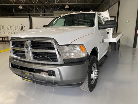 RAM 4000 5.7L Chasis Cabina 4x2 usado (2013) color Blanco precio $395,000