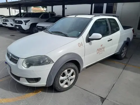 RAM 700 SLT Club Cab usado (2018) color Blanco precio $154,000