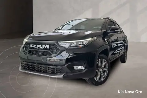 RAM 700 Laramie Crew Cab usado (2023) color Negro financiado en mensualidades(enganche $95,920 mensualidades desde $8,234)