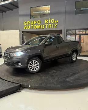 RAM 700 SLT Regular Cab usado (2024) color Gris Oscuro financiado en mensualidades(enganche $30,012 mensualidades desde $6,328)