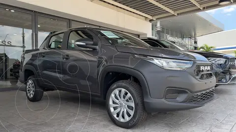 RAM 700 Tradesman Crew Cab usado (2026) color Gris precio $354,900