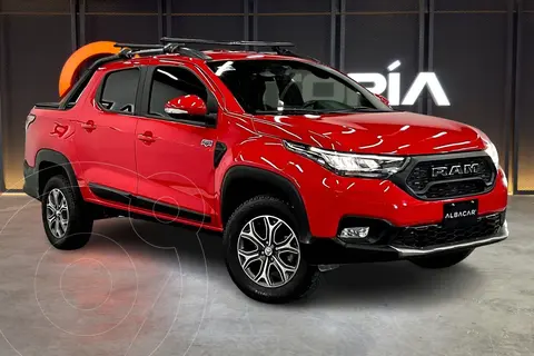 foto RAM 700 Laramie Crew Cab usado (2022) color Rojo precio $389,900