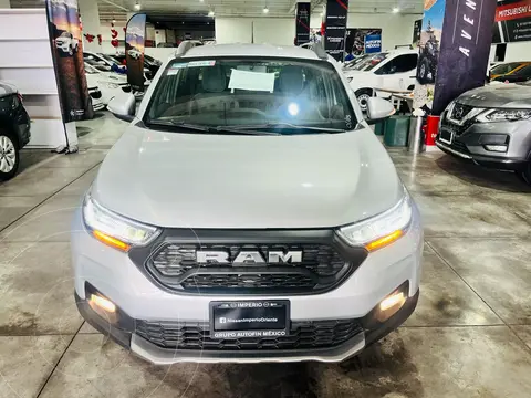 RAM 700 Laramie Aut usado (2024) color Blanco precio $440,000