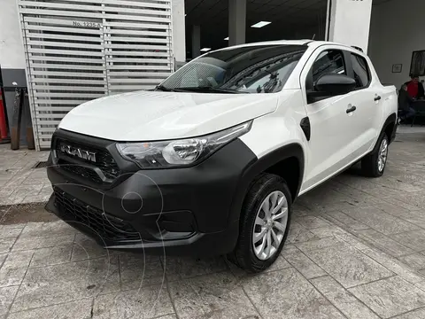 RAM 700 SLT Crew Cab usado (2023) color Blanco precio $339,900