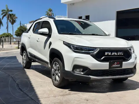 RAM 700 Laramie Crew Cab usado (2021) color Blanco precio $368,000