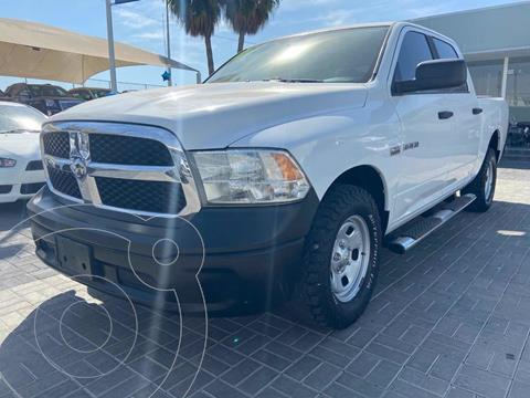 foto RAM RAM SLT 2500 Crew Cab Trabajo 5.7L Aut 6 vel 4x2 usado (2015) color Blanco precio $275,000