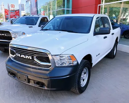 RAM SLT 1500 Crew Cab 4x4 V8 usado (2022) color Blanco precio $720,000