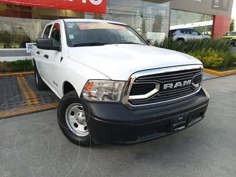 foto RAM 1500 Classic Crew Cab 4x2 V6 financiado en mensualidades enganche $216,841 mensualidades desde $12,141