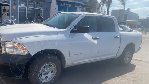RAM ST 2500 Regular Cab 4.7L 4x4 usado (2019) color Blanco precio $320,000