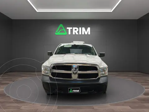 RAM ST 1500 Regular Cab 3.6L 4x2 Aut usado (2017) color Blanco precio $266,300