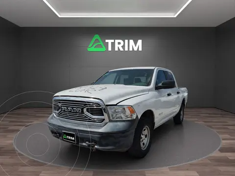 RAM ST 1500 Regular Cab 3.6L 4x4 Aut 8 usado (2019) color Blanco precio $323,400