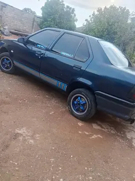 Renault 19 1.6 - RT L4 1.6i usado (1999) color Azul precio u$s2.500