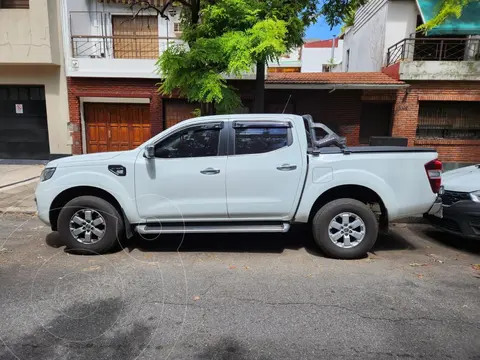 Renault Alaskan Intens 4x2 usado (2021) color Blanco precio $32.000.000