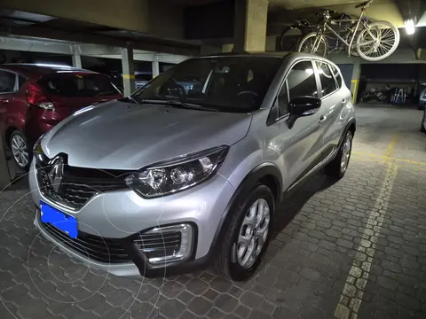 Renault Captur Zen usado (2019) color Plata precio $22.500.000