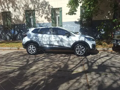 Renault Captur Zen usado (2018) color Blanco Glaciar precio u$s15.500