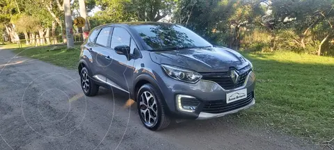 Renault Captur Intens usado (2017) color Gris precio $17.980.000