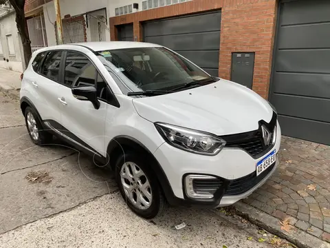 Renault Captur Zen usado (2017) color Blanco financiado en cuotas(anticipo $2.500.000 cuotas desde $350.000)