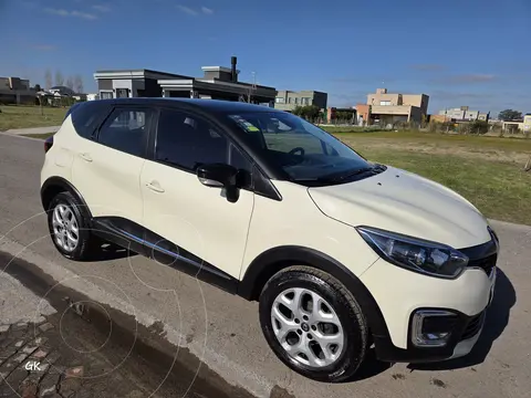 Renault Captur Intens 1.6 CVT usado (2018) color Beige precio $22.000.000