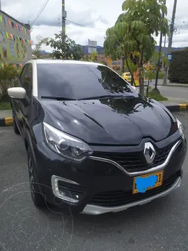 Renault Captur 2.0L Intens Aut Bi-tono usado (2018) color Negro precio $74.000.000