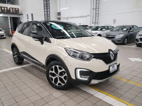 Renault Captur Iconic usado (2021) color Crema precio $318,000