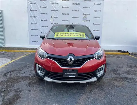 Renault Captur Iconic usado (2021) color Rojo precio $329,174