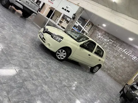 Renault Clio Mio 5P Confort usado (2015) color Beige Pimienta precio $12.800.000