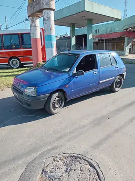 Renault Clio 5P RLD usado (1996) color Azul precio $2.500.000