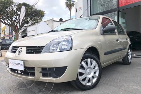 foto Renault Clio 5P 1.2 Authentique Pack I usado (2012) color Gris precio $880.000