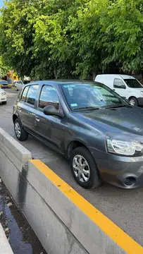 Renault Clio 5P 1.2 Campus Pack I usado (2016) color Gris precio $10.900.000