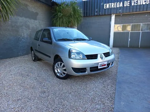 Renault Clio CLIO 2 F2 1.2 3 P. AUTHENTIQ PK I usado (2012) color Gris precio $8.900.000